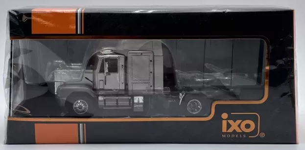 IXO Models Gmc General Sbfa Tractor Truck 3-assi 1988 1:43 TR166.22