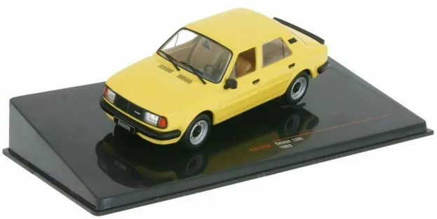 IXO Models Skoda 120l 1983 1:43 CLC323N