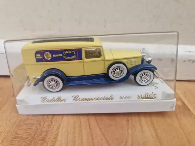 Solido Cadillac Van Commerciale Cadbury's Cocoa Essence 1930 1:43 4060