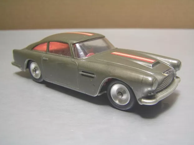 Solido Aston Martin Db4 Coupe 1958 1:43 111