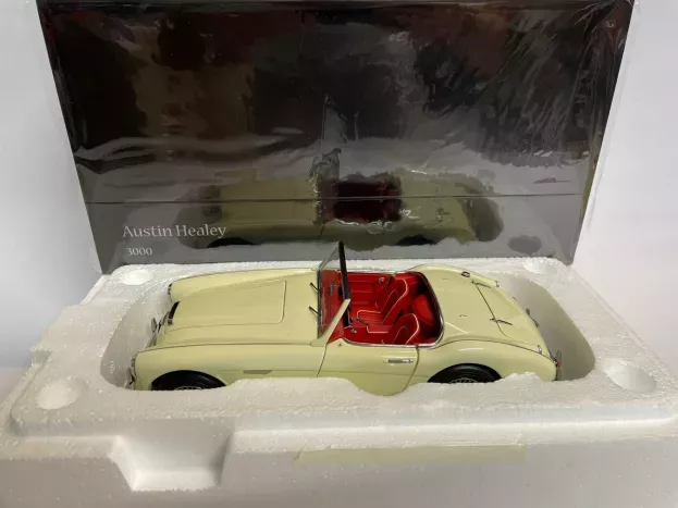 Kyosho Austin Healey 3000 Mki Spider 1960 1:18 08149EW