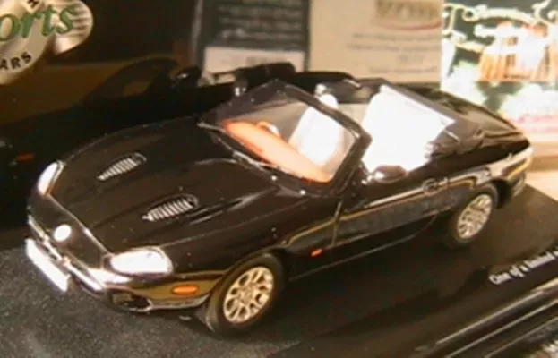 Vitesse Jaguar Xkr Spider Open 1:43 25251