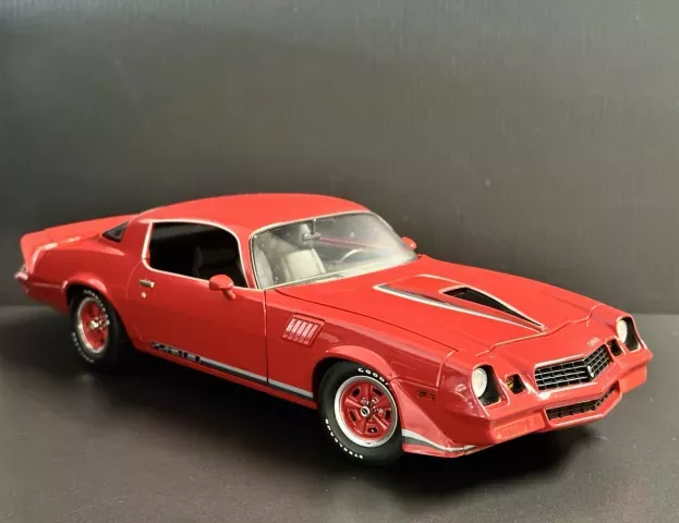 Greenlight Chevrolet Camaro Z28 Coupe 1978 1:18 12901