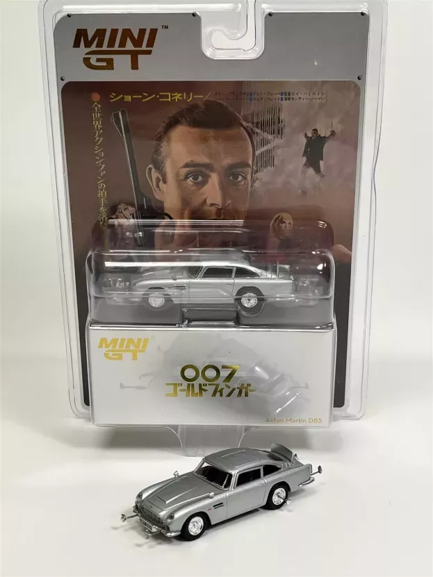 Mini GT Aston Martin Db5 1964 007 James Bond Goldfinger Missione Goldfinger With Weapons Included Poster 007 Japanese Language 1:64 MGT00900-007J