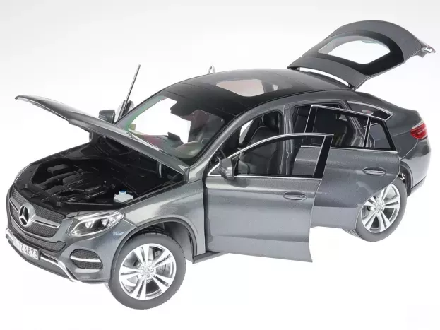 Norev Mercedes Gle-class Coupe 2015 1:18 183790