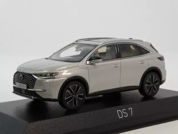 Norev Ds Automobiles Ds7 2022 1:43 170051