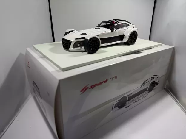 Spark Donkervoort D8 Gto 2018 1:18 18S368