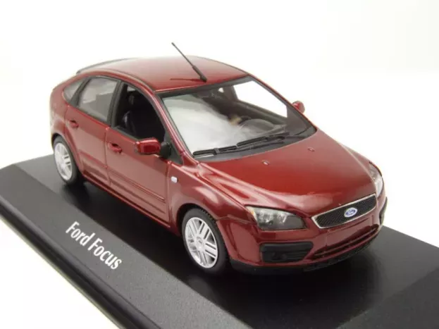 Minichamps Ford Focus 2004 1:43 940084001
