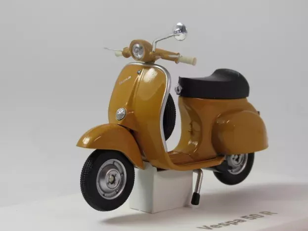Norev Piaggio Vespa 50 R 1969 1:18 182080