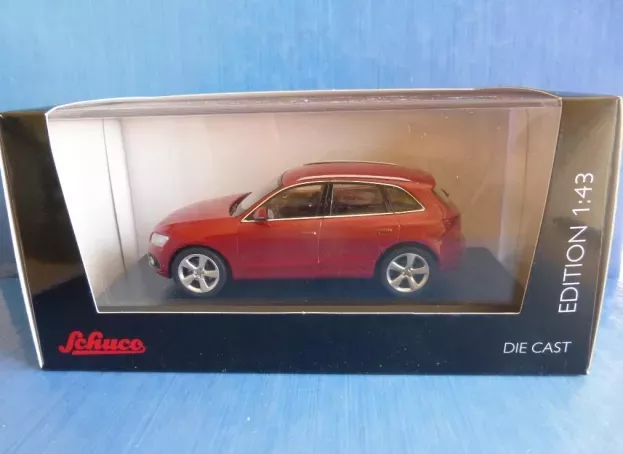 Schuco Audi Q5 4-door My 2013 1:43 450756001