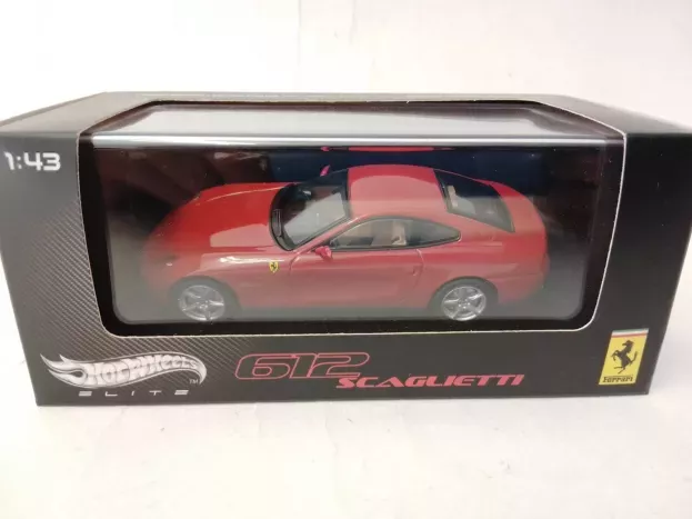 Hot Wheels Ferrari 612 Scaglietti 2004 1:43 V8375