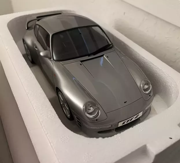 GT Spirit Porsche 911 993 Ruf Ctr2 Coupe 2-door 1996 1:18 GT080