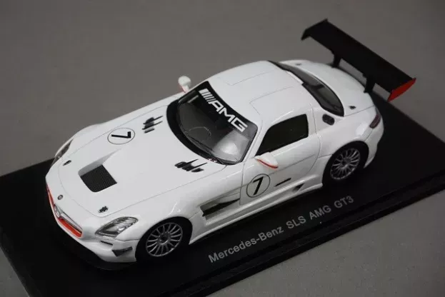 Spark Mercedes Sls Amg Gt3 N 7 2010 1:43 S1024