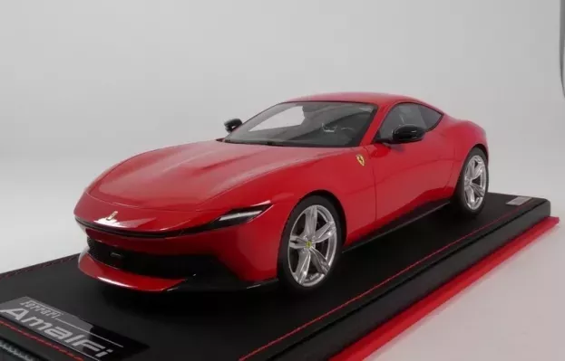 MR Models Ferrari Amalfi 2025 Con Vetrina With Showcase 1:18 FE046E