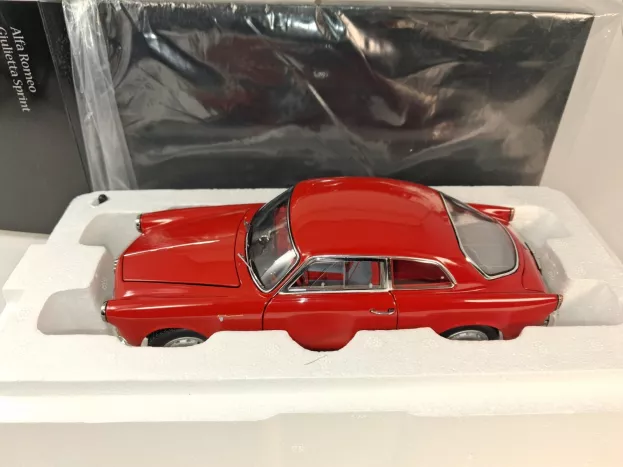Kyosho Alfa Romeo Giulietta Sprint Veloce 1956 Cerchi In Lega E Finestrini Plexiglass Windows 1:18 08957VR