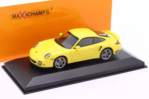 Minichamps Porsche 911 997-2 Turbo Coupe 2009 1:43 940069010