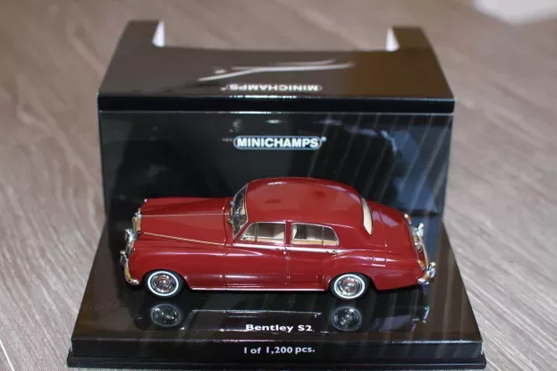 Minichamps Bentley S2 1954 1:43 436139951