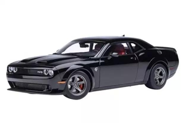 AUTOart Dodge Challenger Srt Super Stock Coupe 2023 1:18 71765