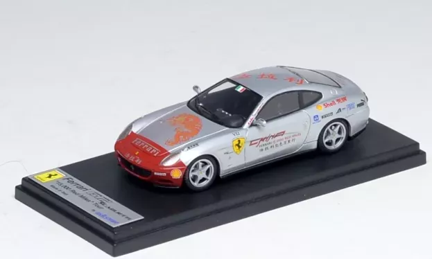 Looksmart Ferrari 612 Scaglietti 15 000 Red Miles Tour 1:43 LS155B
