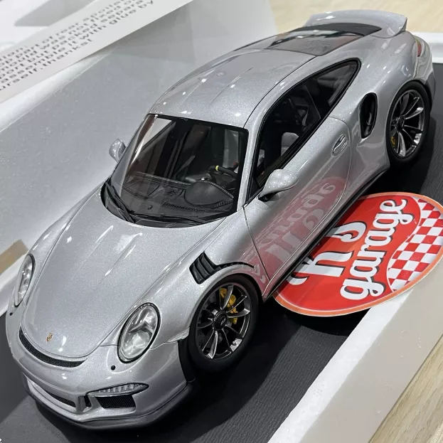 Spark Porsche 911 991 Gt3 Rs Coupe 2015 1:18 18S233