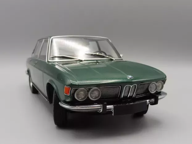Minichamps Bmw 2500 Berline e3 1968 1:18 155029201