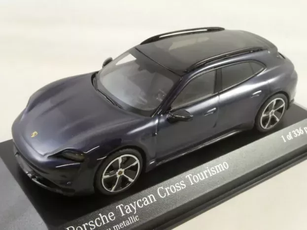 Minichamps Porsche Taycan Turbo S Cross Turismo 2021 1:43 410069301