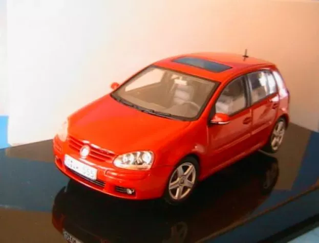 Autoart Volkswagen Golf V 5 Porte 2003 1:43 1K0099300BY3D