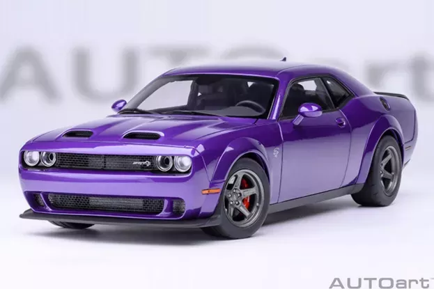 AUTOart Dodge Challenger Srt Super Stock Coupe 2023 1:18 71768