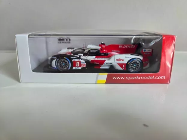 Spark Toyota Gr010 3.5l Turbo Hybrid V6 Team Toyota Gazoo Racing N 8 Winner 24h Le Mans 2022 S.buemi B.hartley R.hirakawa 1:43 43LM22