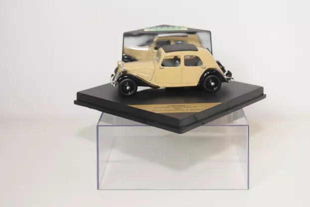 Vitesse Citroen Traction 7a 1934 1:43 V98068