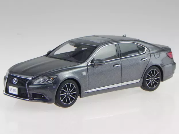 Kyosho Lexus Ls460 F-sport 2015 1:43 03659GR