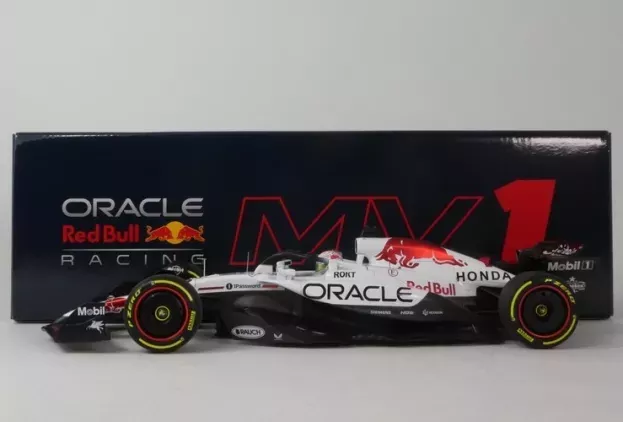 Minichamps Red Bull F1 Rb21 Team Oracle Red Bull Racing N 1 Winner Japan Gp 2025 Max Verstappen 1:18 110250301
