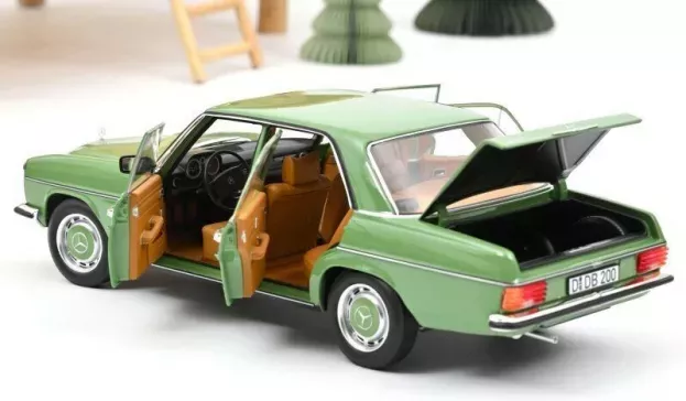 Norev Mercedes 200 Sedan w115 1973 1:18 183774