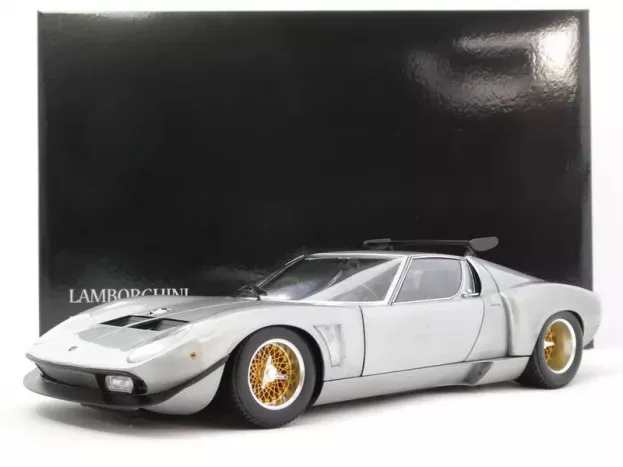 Kyosho Lamborghini Miura Svr 1970 1:12 08625PL