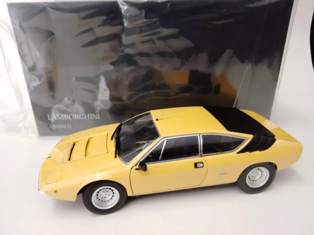 Kyosho Lamborghini Urraco P250 1973 1:18 08446GY