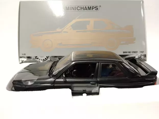 Minichamps Bmw 3-series M3 e30 1987 1:18 180020306