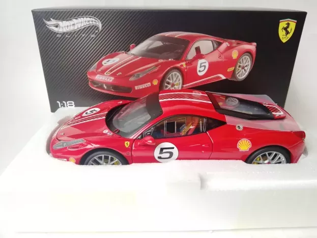 Hot Wheels Ferrari 458 Italia Challenge N 5 2010 1:18 X5486