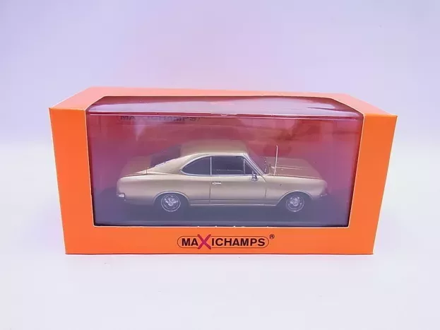Minichamps Opel Rekord C Coupe 1966 1:43 940046120