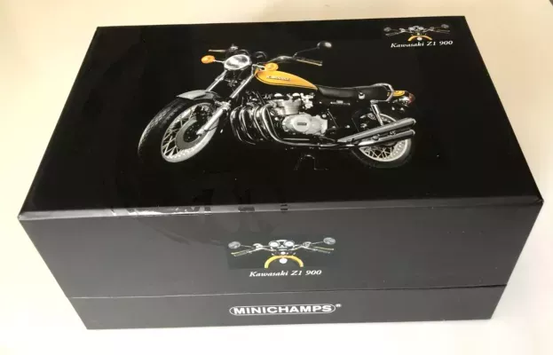 Minichamps Kawasaki 900 Z1 Super 4 1973 1:12 122164101