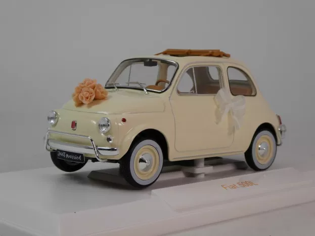 Norev Fiat 500l With Wedding Gift 1968 1:18 187780