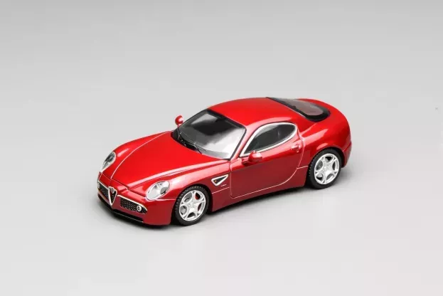 Motorhelix Alfa Romeo 8c Competizione 2008 1:64 M69051