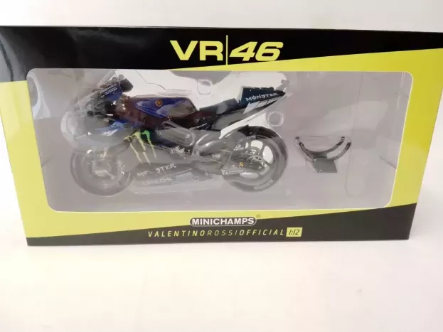 Minichamps Yamaha Yzr-m1 Team Monster Energy N 46 Motogp Season 2020 Valentino Rossi 1:12 122203046