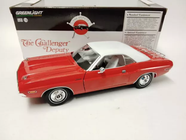 Greenlight Dodge Challenger Coupe The Challenger Deputy 1970 1:18 13618