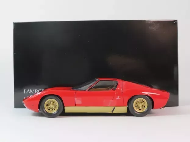 Kyosho Lamborghini Miura P400 1968 1:18 08314R