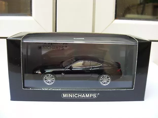 Minichamps Jaguar Xk Coupe 2006 1:43 400130501