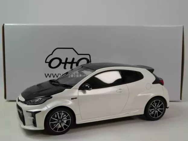 Ottomobile Toyota Yaris Grmn Rally Package 2022 1:18 OT1071