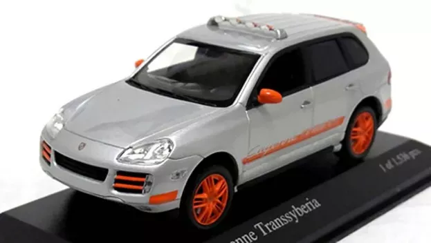 Minichamps Porsche Cayenne Transsyberia 2007 1:43 400066290