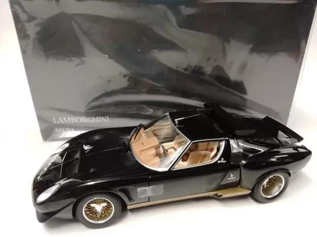 Kyosho Lamborghini Miura Svr 1970 1:18 08319BKG