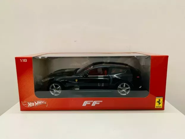 Hot Wheels Ferrari Ff ferrari Four 2011 1:18 X5526