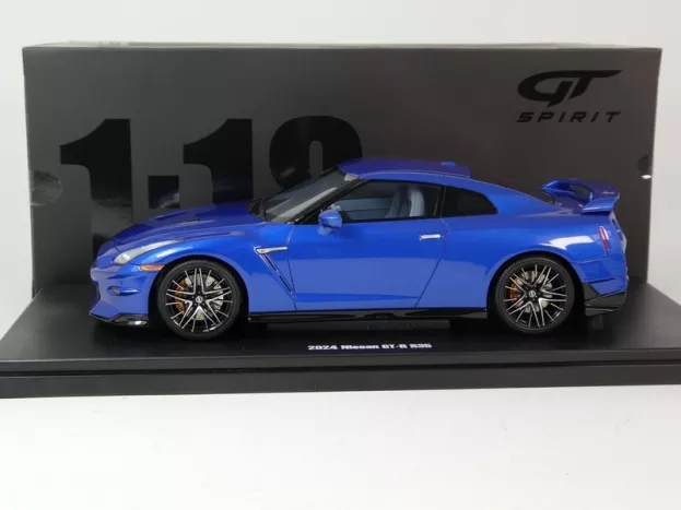 GT Spirit Nissan Skyline Gt-r Coupe 2024 1:18 GT521